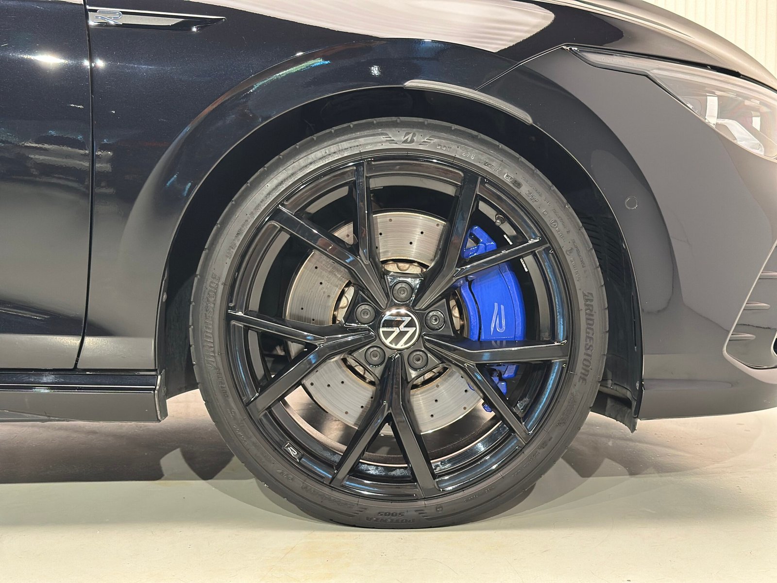 Volkswagen Golf R Variant