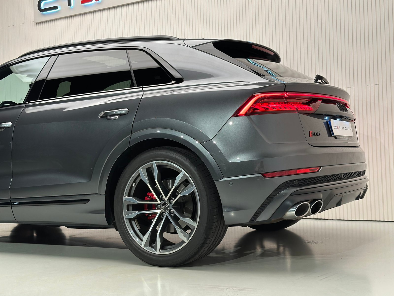 Audi SQ8 TFSI Black Limited