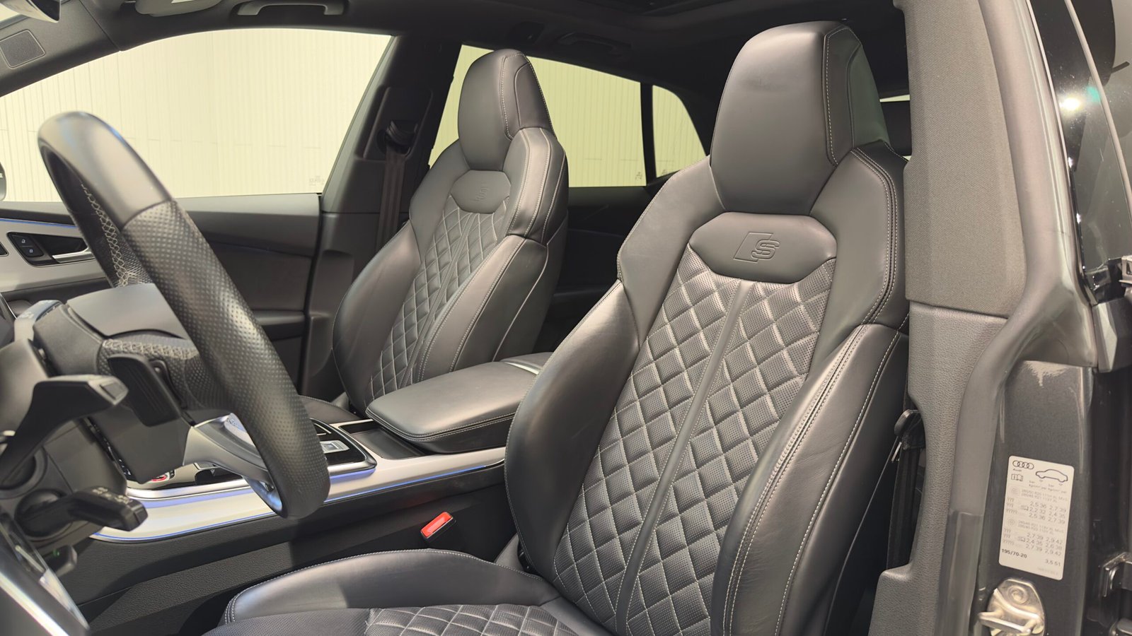 Audi SQ8 TFSI Black Limited