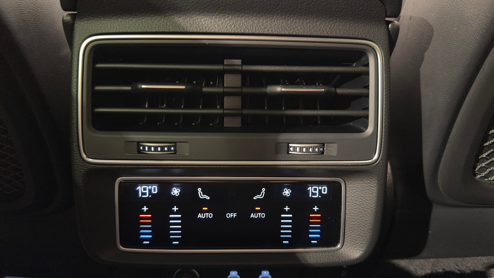 Audi SQ8 TFSI Black Limited