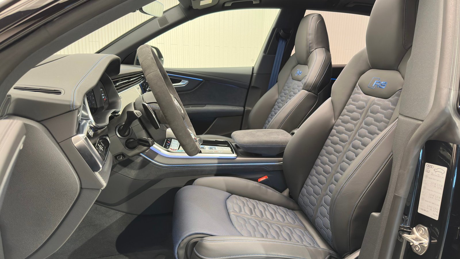 Audi RSQ8 Performance