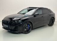 Audi RSQ8 Performance