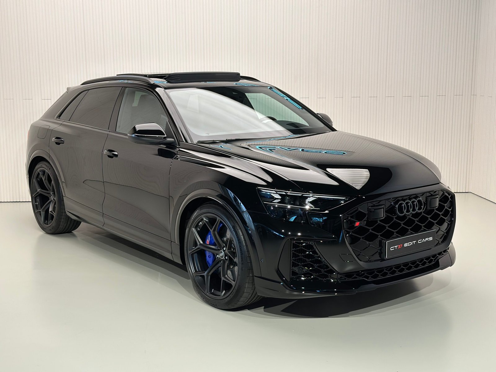 Audi RSQ8 Performance