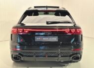 Audi RSQ8 Performance
