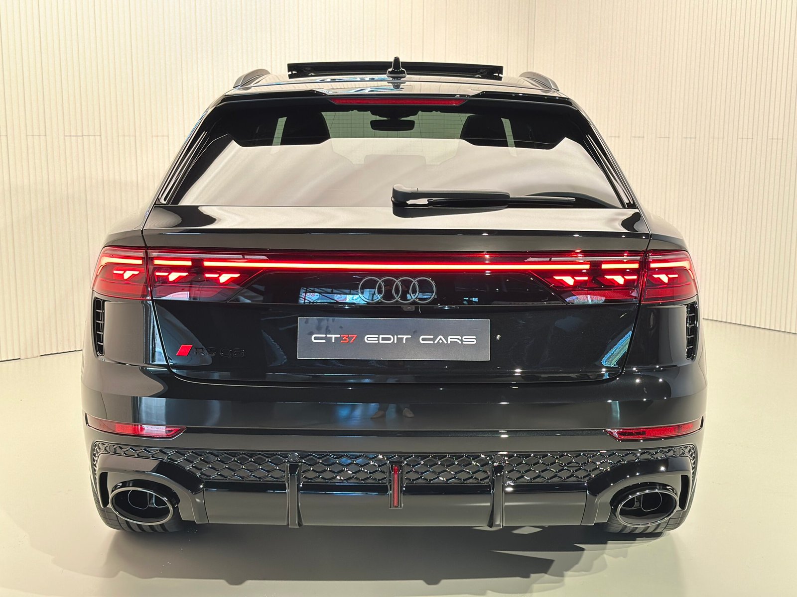 Audi RSQ8 Performance