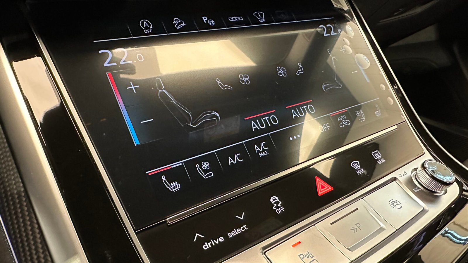 Audi RSQ8 Performance