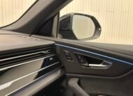 Audi RSQ8 Performance