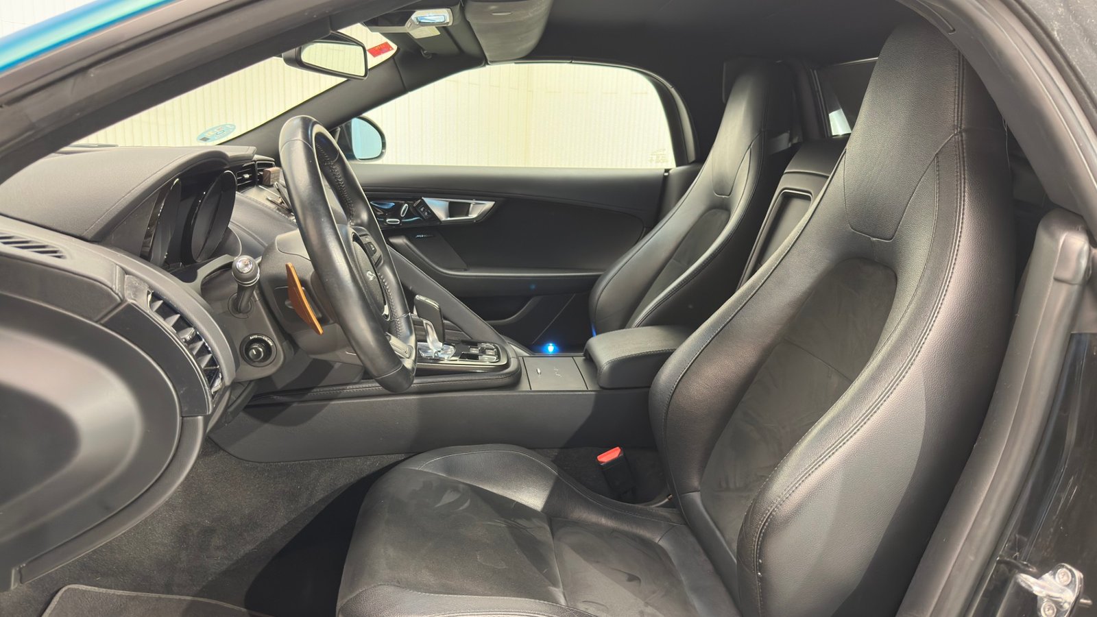 Jaguar F-Type British Design Edition