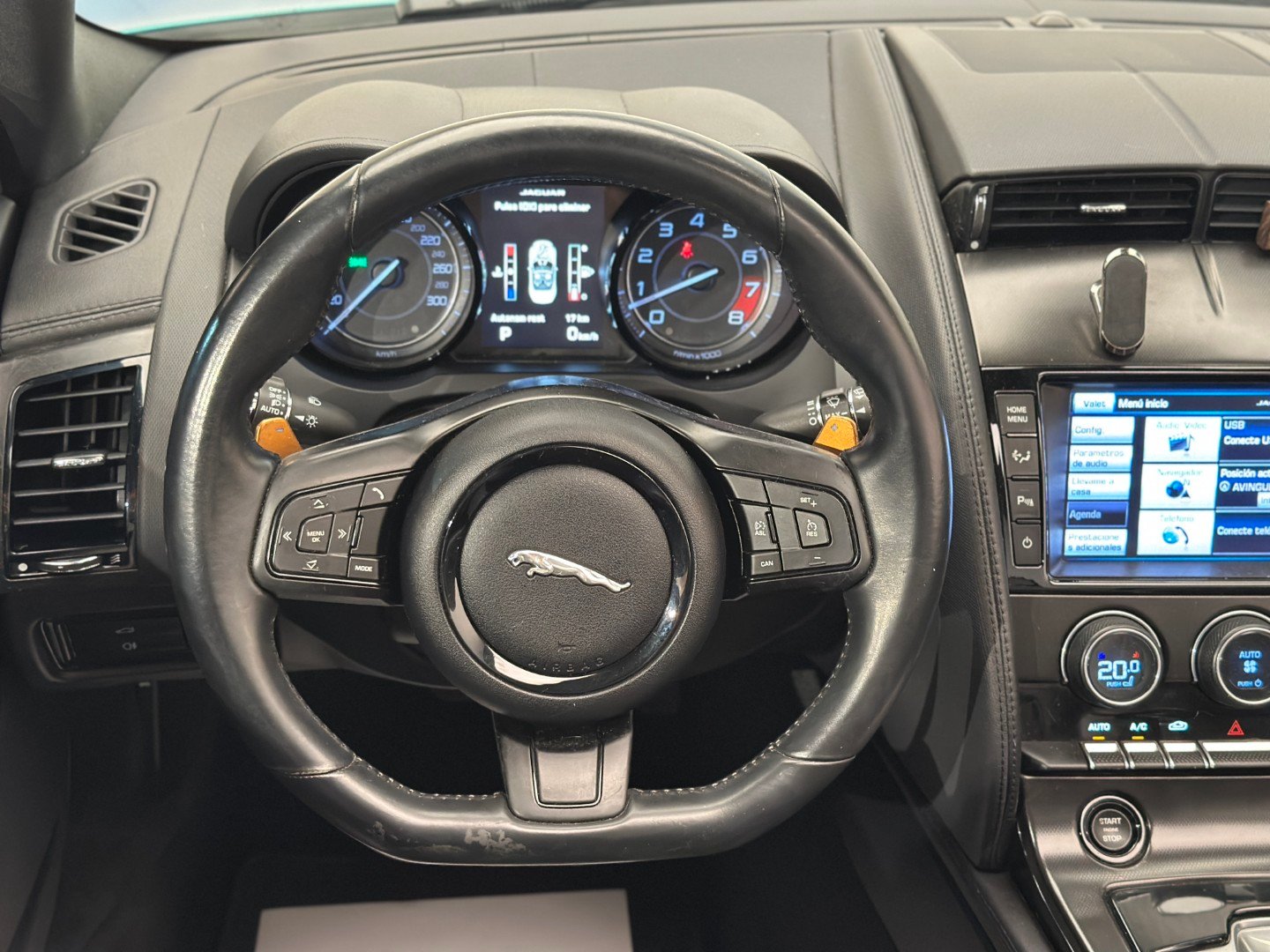 Jaguar F-Type British Design Edition