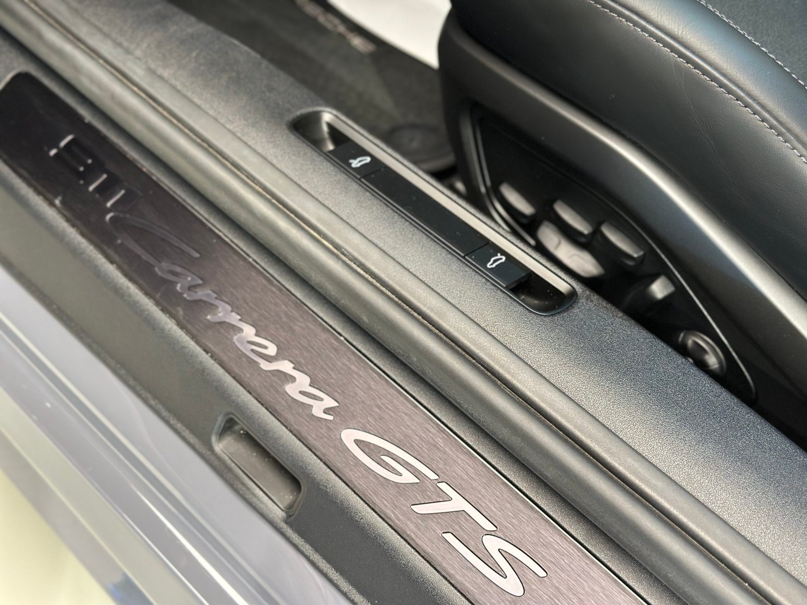 Porsche 911 Carrera GTS