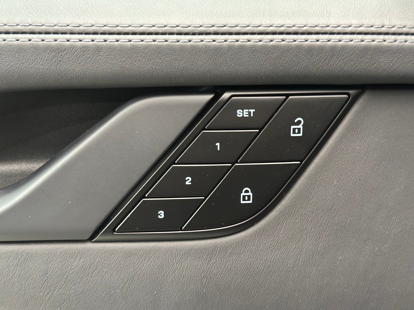 Porsche 911 Carrera GTS