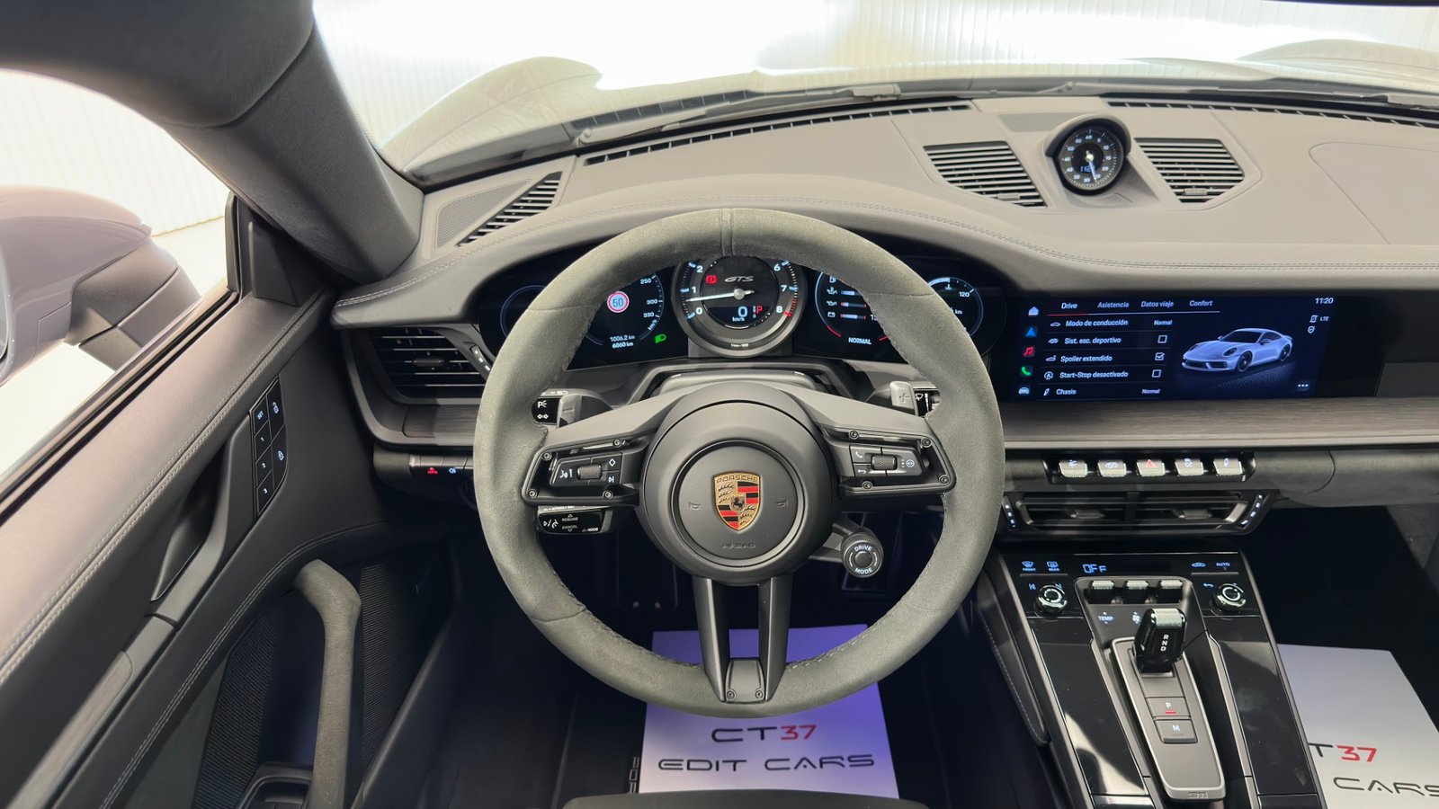 Porsche 911 Carrera GTS