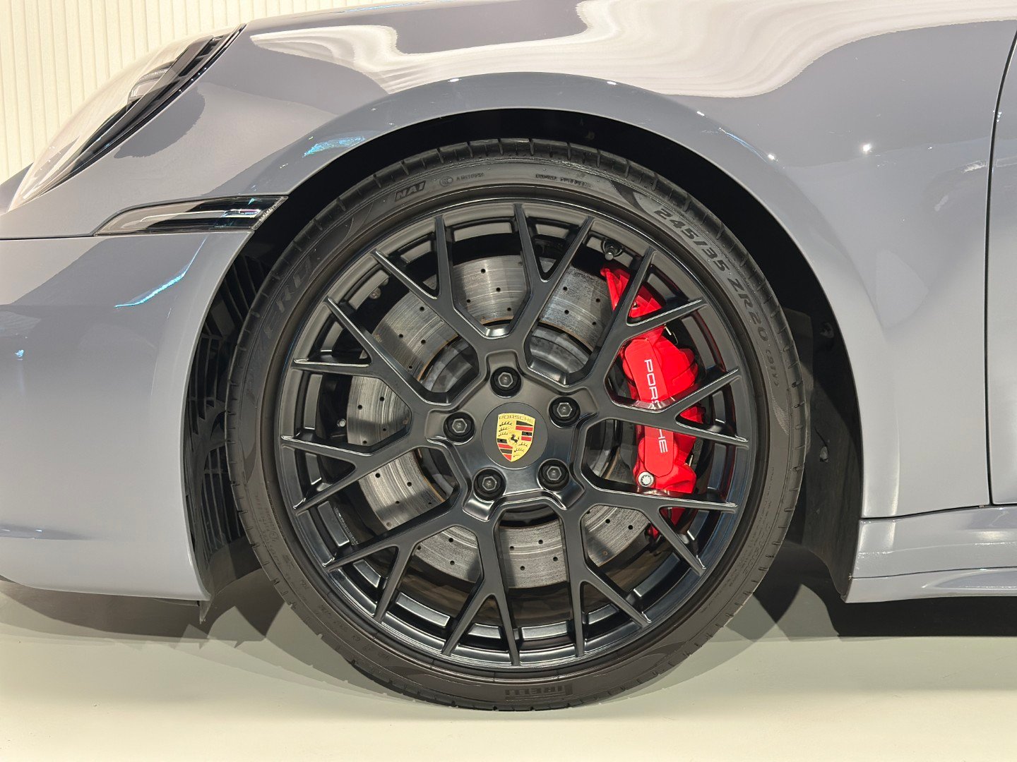 Porsche 911 Carrera GTS