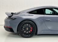 Porsche 911 Carrera GTS