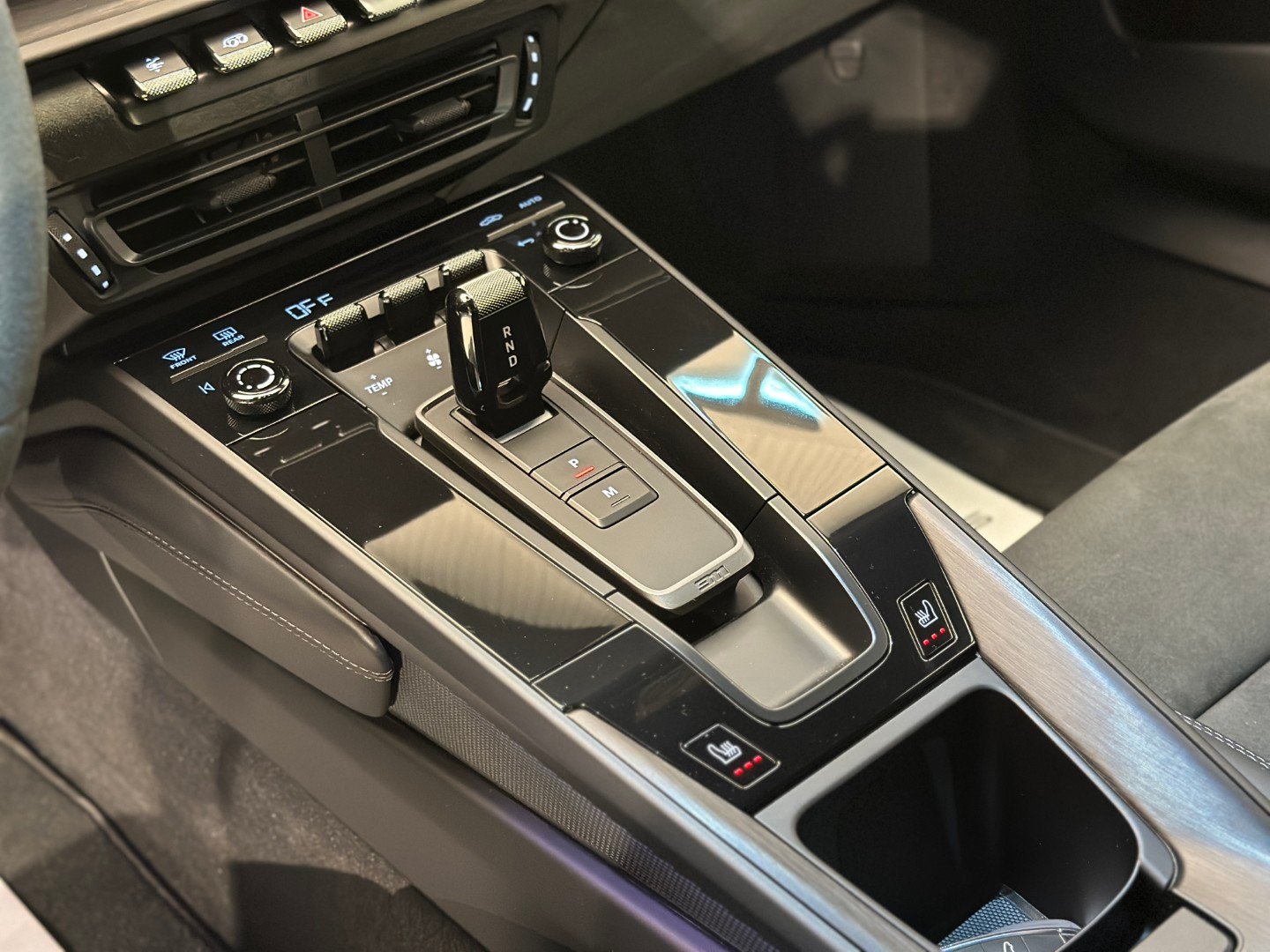 Porsche 911 Carrera GTS