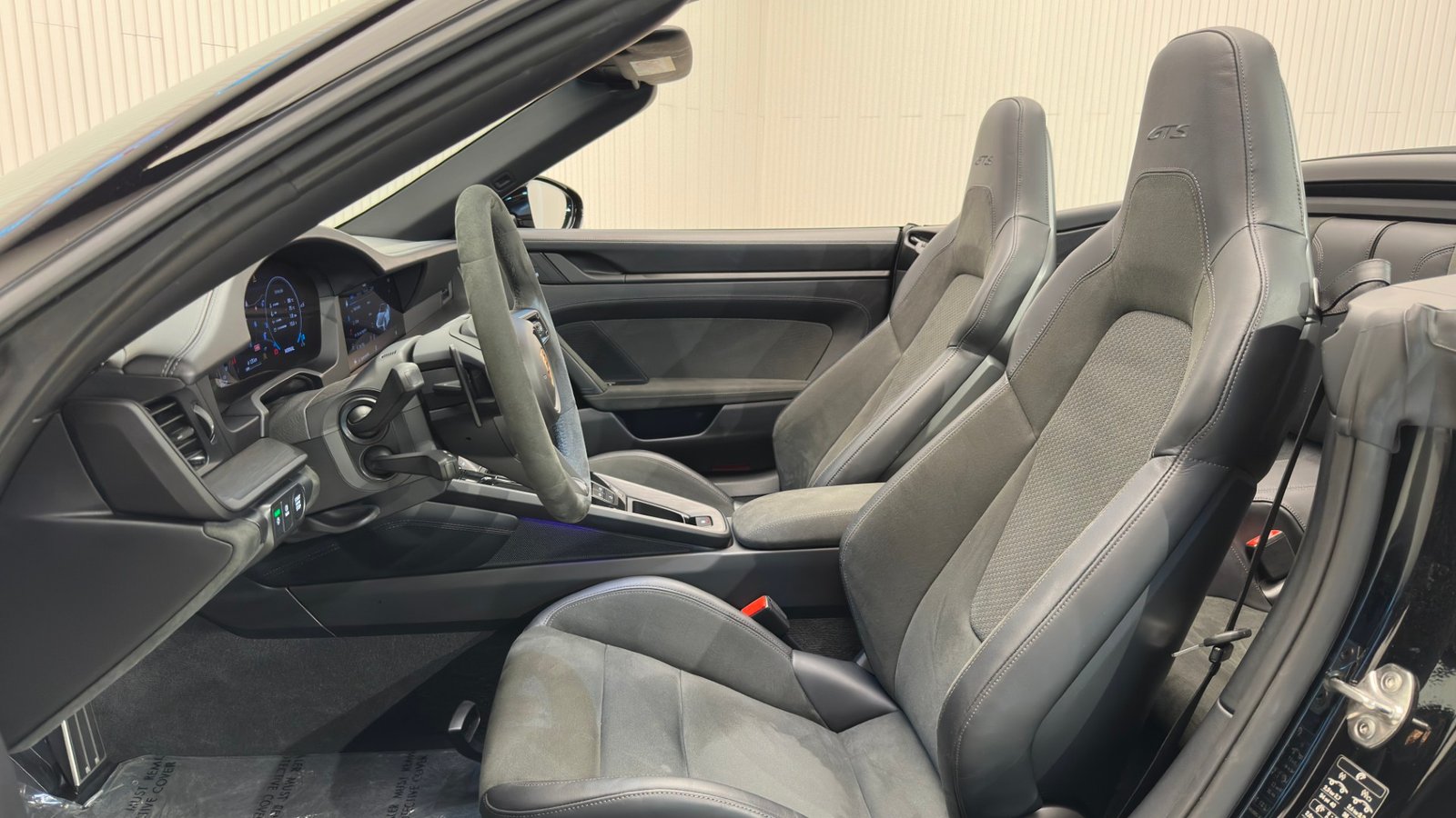 Porsche 911 GTS Cabrio