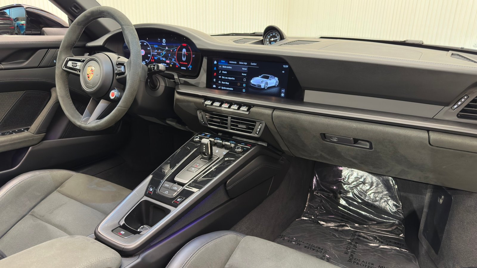 Porsche 911 GTS Cabrio