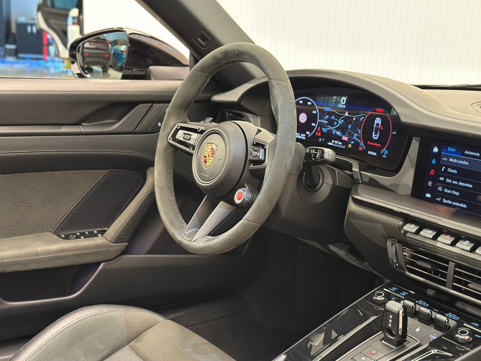 Porsche 911 GTS Cabrio