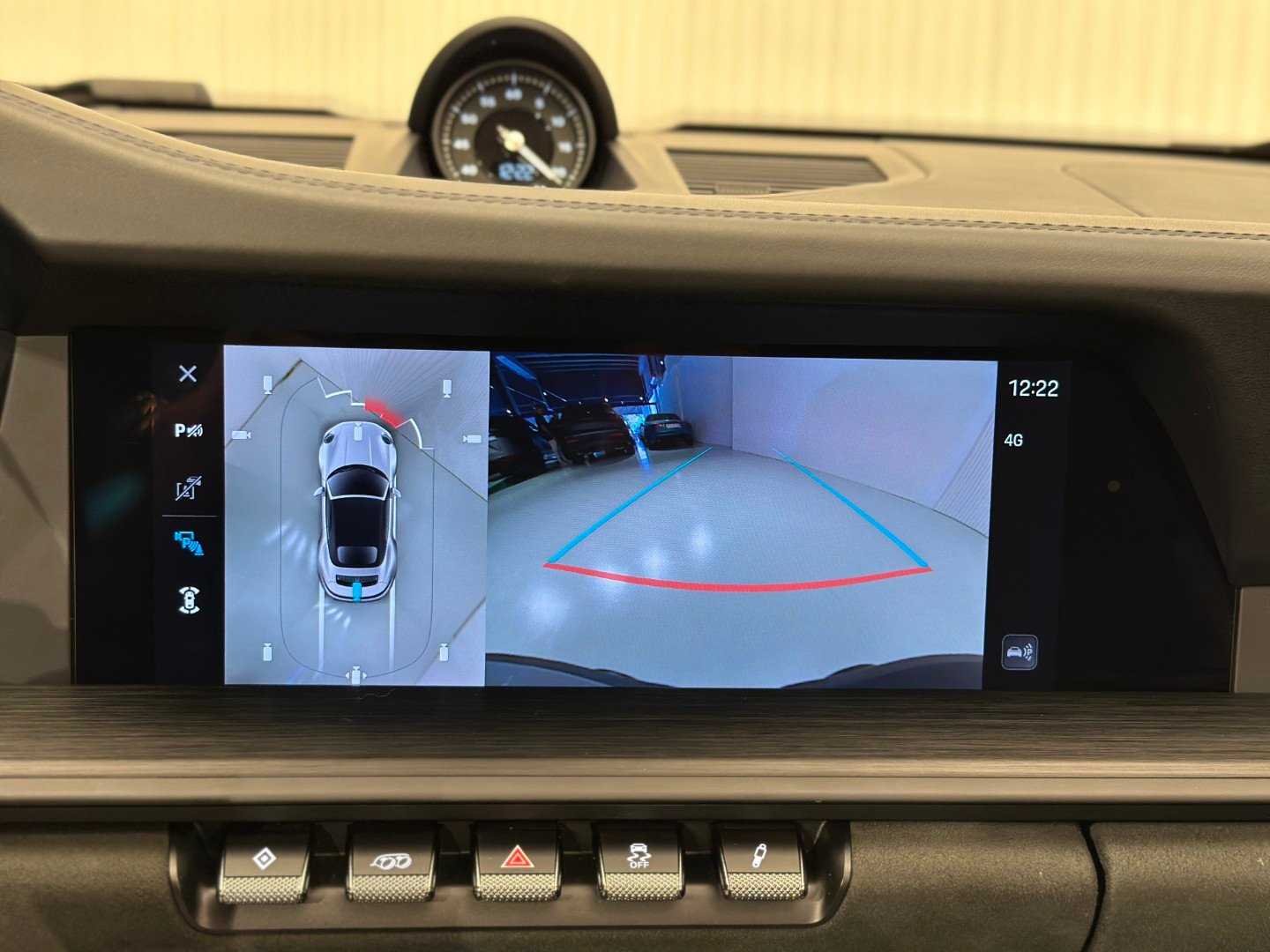 Porsche 911 GTS Cabrio