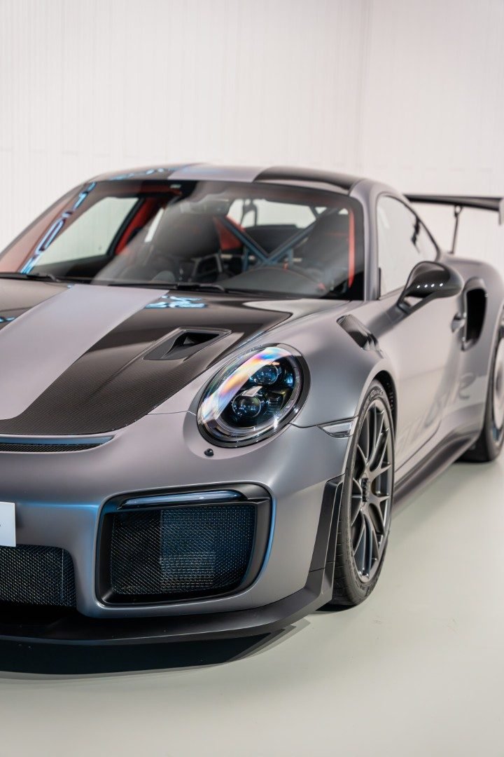 Porsche 911 GT2 RS Weissach