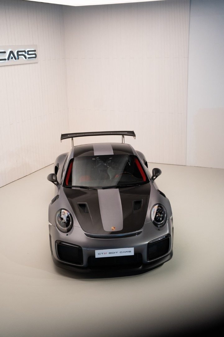 Porsche 911 GT2 RS Weissach