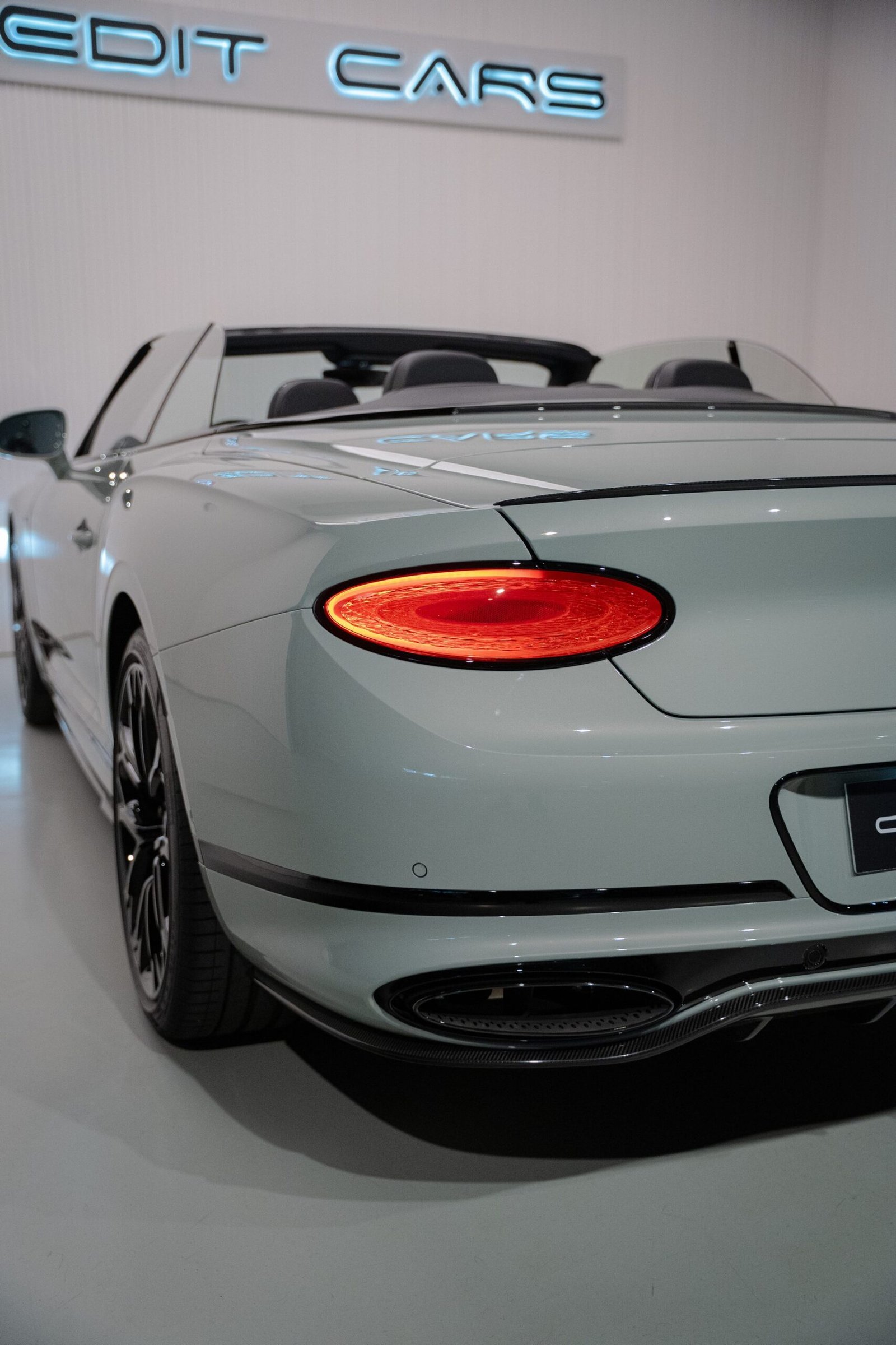 Bentley Continental GTC Speed Edition V12