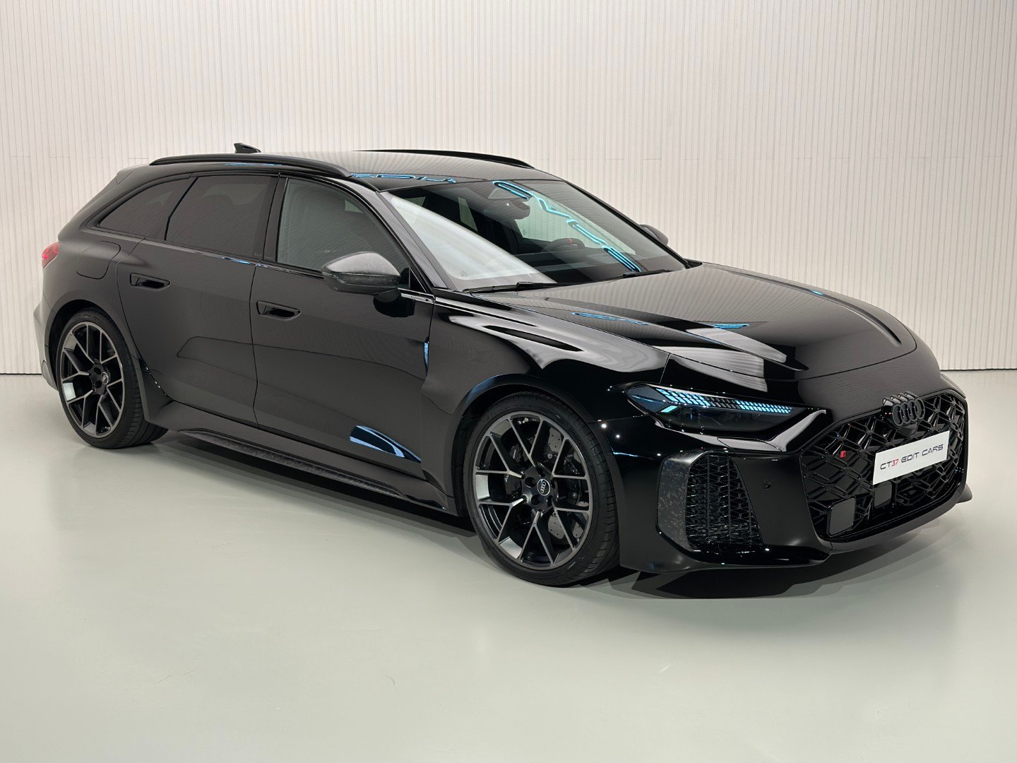 New Audi RS5 Avant