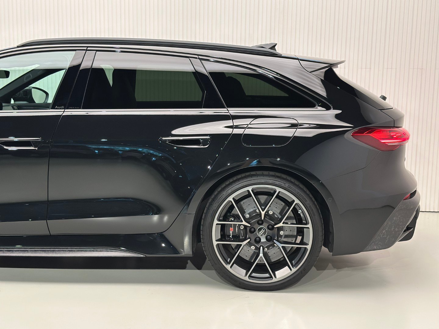 New Audi RS5 Avant