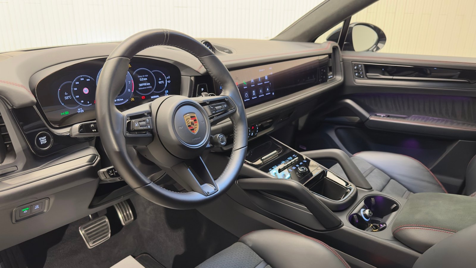 Porsche Cayenne Coupe GTS