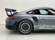 Porsche 911 GT2 RS Weissach