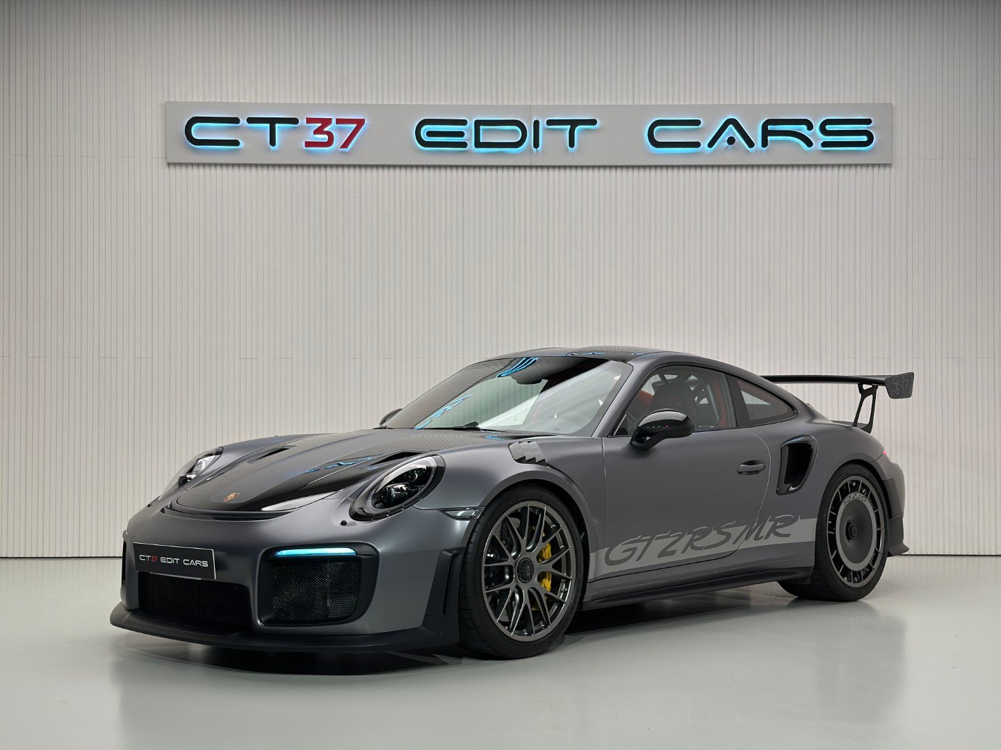 Porsche 911 GT2 RS Weissach