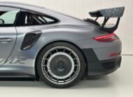 Porsche 911 GT2 RS Weissach