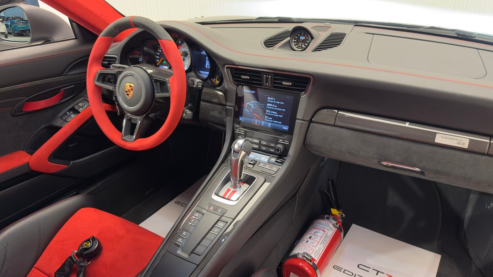 Porsche 911 GT2 RS Weissach