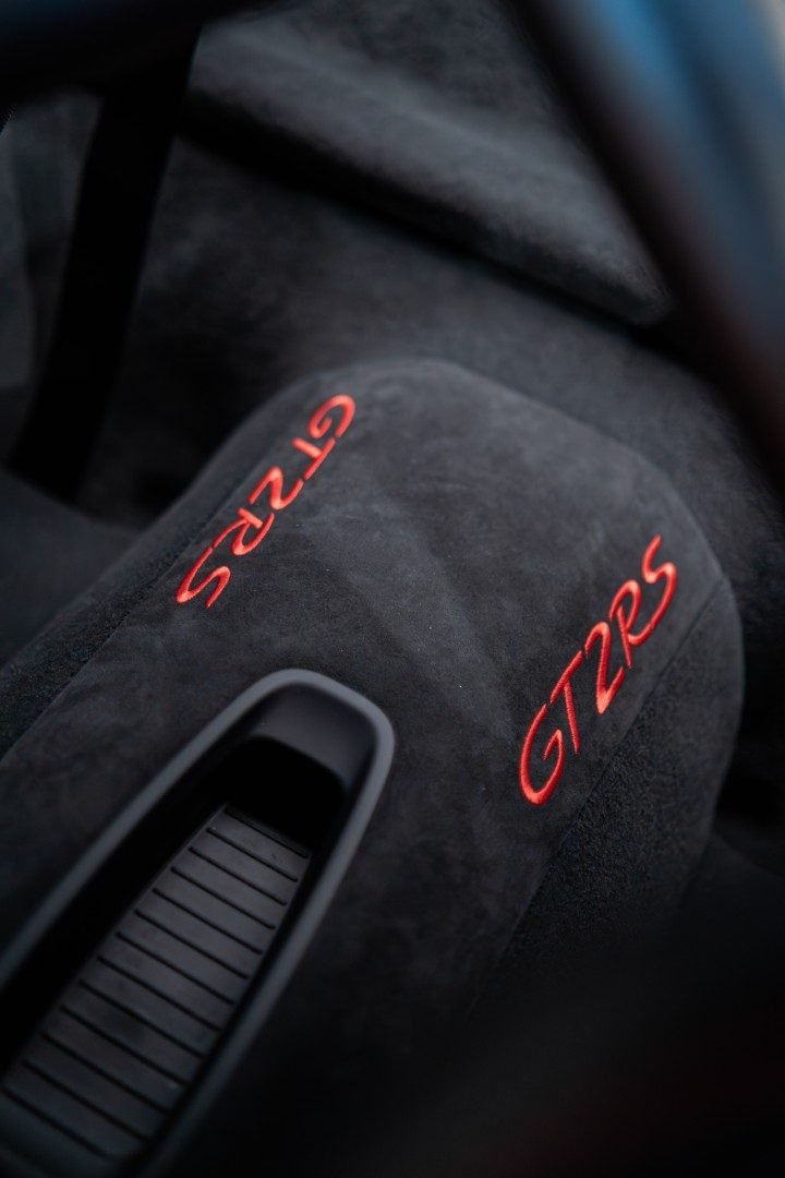 Porsche 911 GT2 RS Weissach