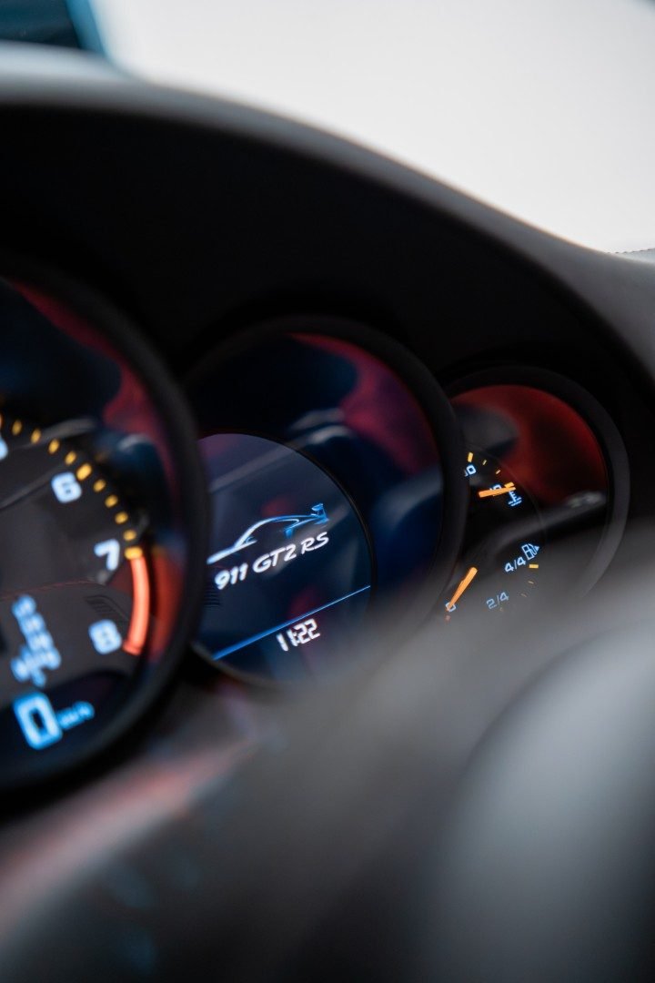 Porsche 911 GT2 RS Weissach