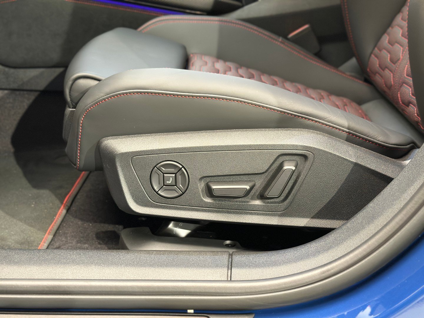 New Audi RS5 Avant