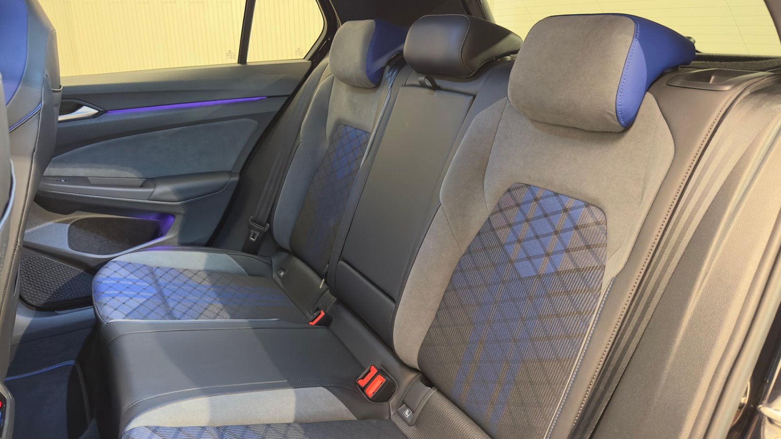 Volkswagen Golf R