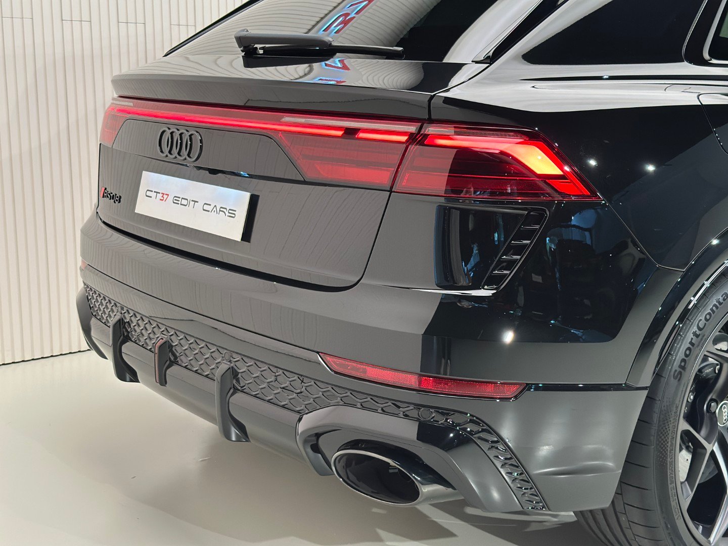Audi RSQ8 Performance