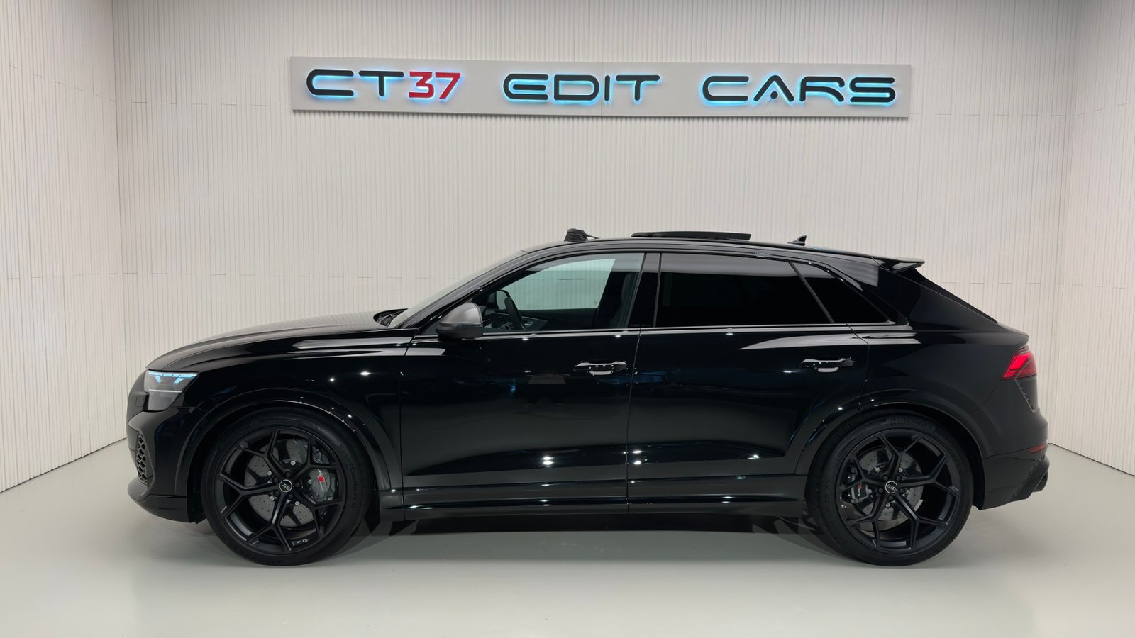 Audi RSQ8 Performance