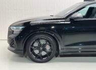 Audi RSQ8 Performance