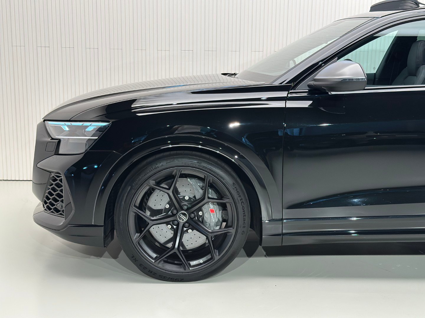 Audi RSQ8 Performance