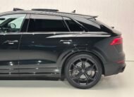 Audi RSQ8 Performance