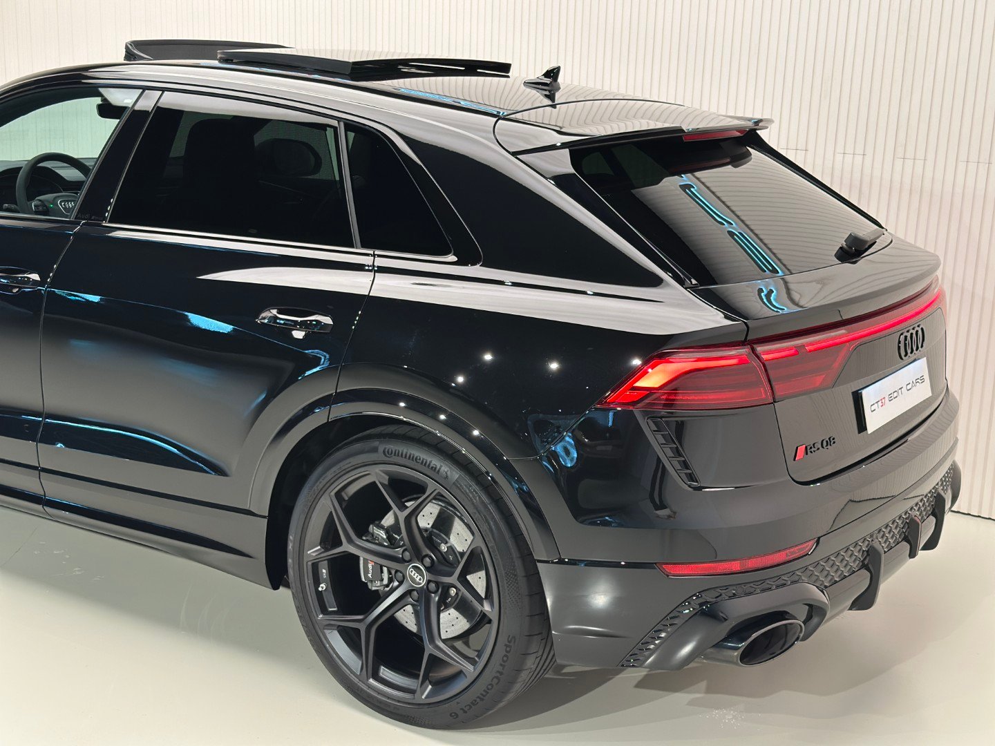 Audi RSQ8 Performance