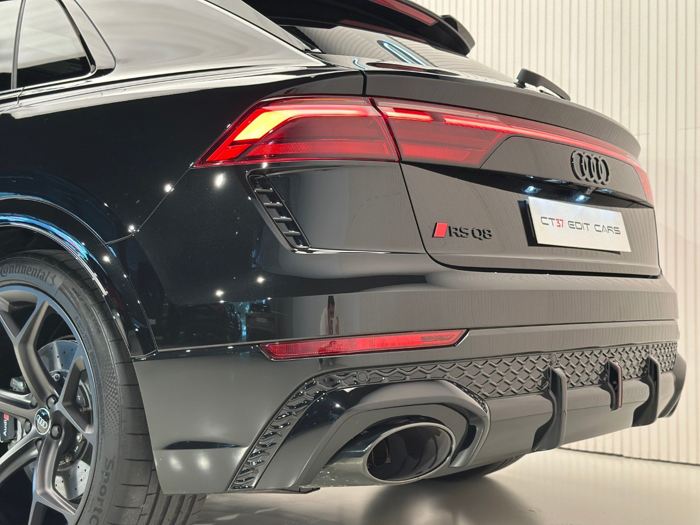 Audi RSQ8 Performance