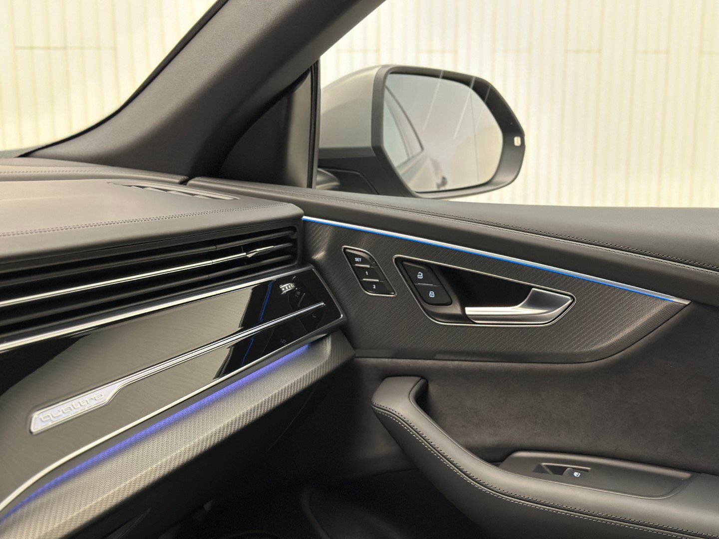 Audi RSQ8 Performance