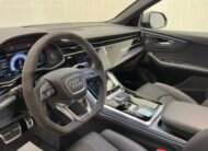 Audi RSQ8 Performance