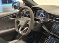 Audi RSQ8 Performance