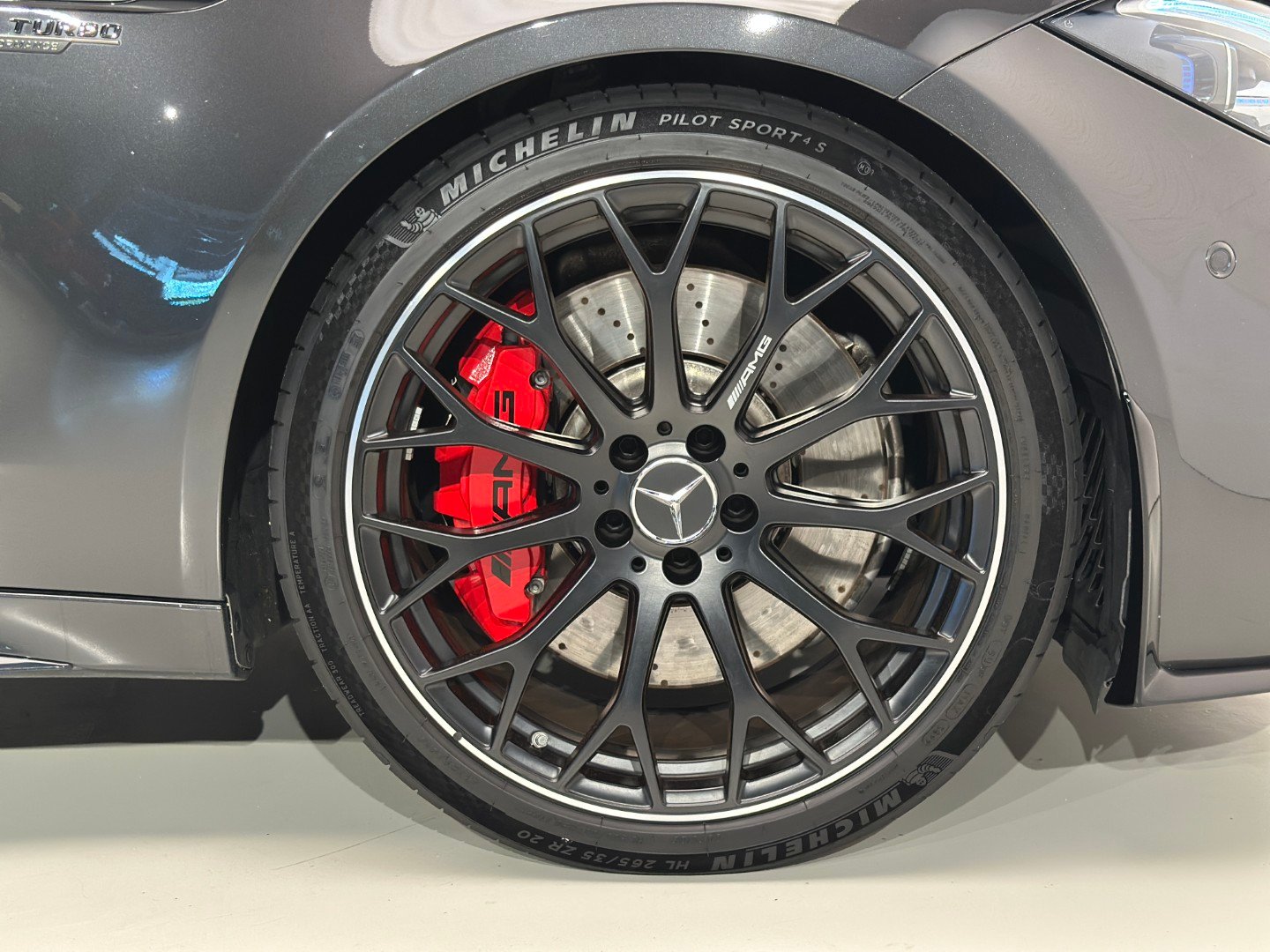 Mercedes-Benz C63 AMG S E Performance