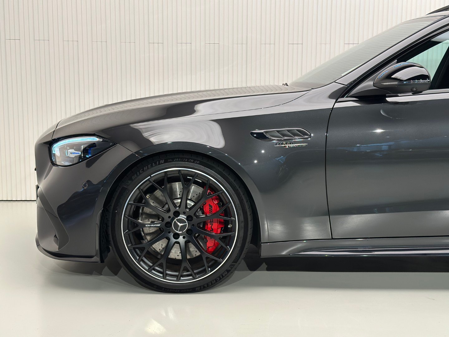 Mercedes-Benz C63 AMG S E Performance
